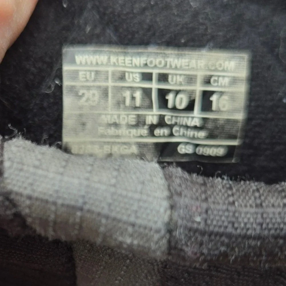 Keen Kids Waterproof Winter Boots Black Charcoal Bungee Lace Size 11 US 29 EU